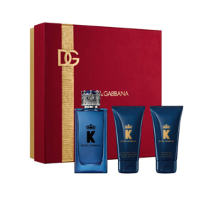 Le coffret K by Dolce & Gabbana Eau de Parfum est une collection raffinée conçue pour l’homme moderne, incarnant charisme, authenticité et élégance. Inspirée par les paysages toscans, cette fragrance mêle des notes boisées, fruitées et florales, offrant une expérience olfactive distinctive